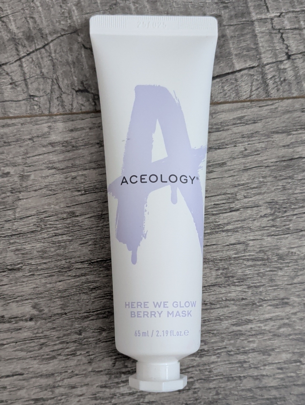 Aceology Here We Glow Berry Mask - White with Lavender Accent